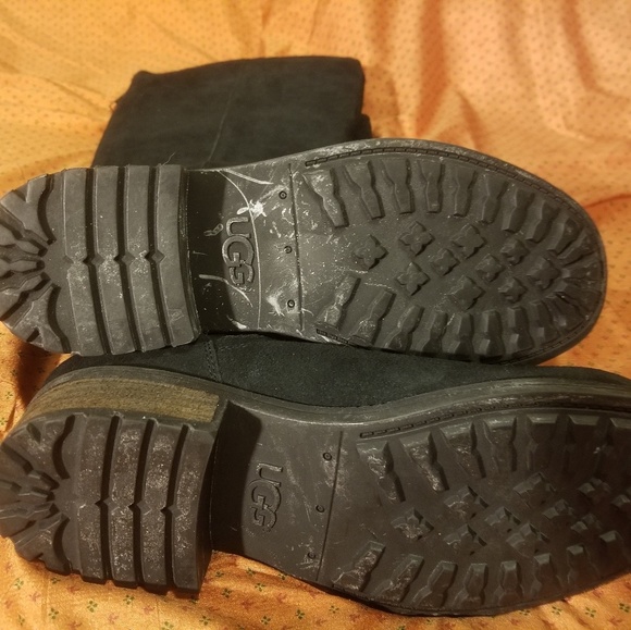 UGG Shoes - UGGS❤ OFFERS?